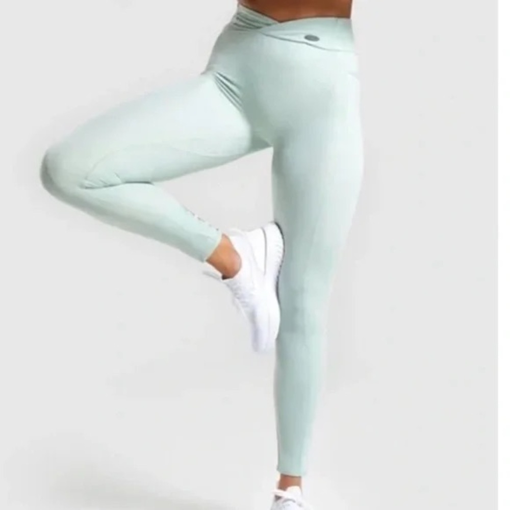NWT Gymshark Mint Green Women's Leggings size M